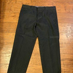 Gap Men's Straight Fit Black Khakis (32x32)